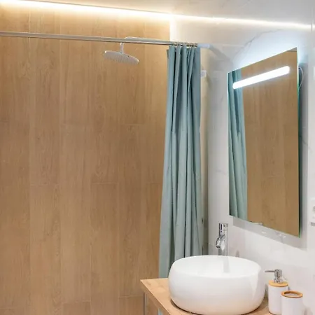Spacious 75m Family Near Ave And Free Parking * Valencia