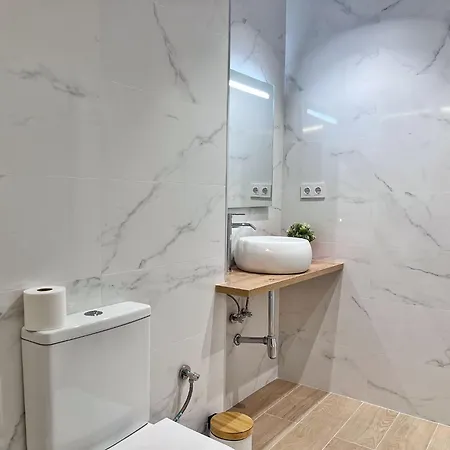 Apartment Spacious 75m Family Near Ave And Free Parking Valencia