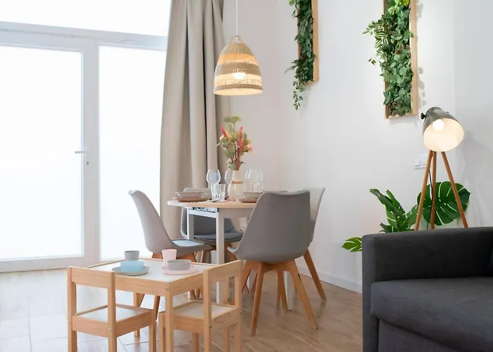 Loft Familiar: Paz Y Conexion Ideal En Lägenhet *