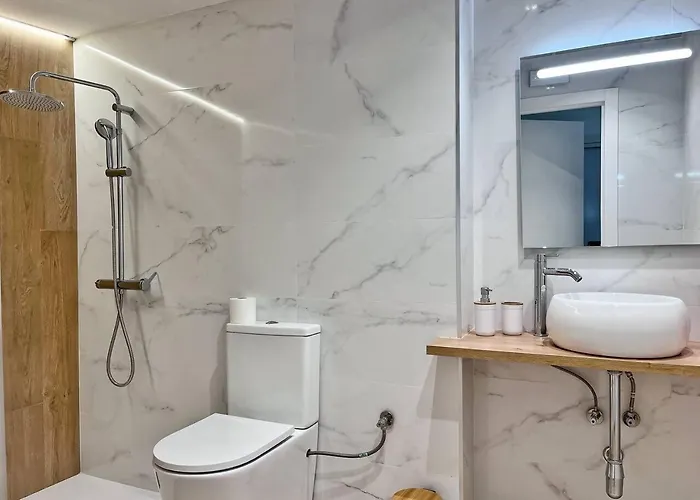 Loft Familiar: Paz Y Conexion Ideal En Lägenhet Valencia